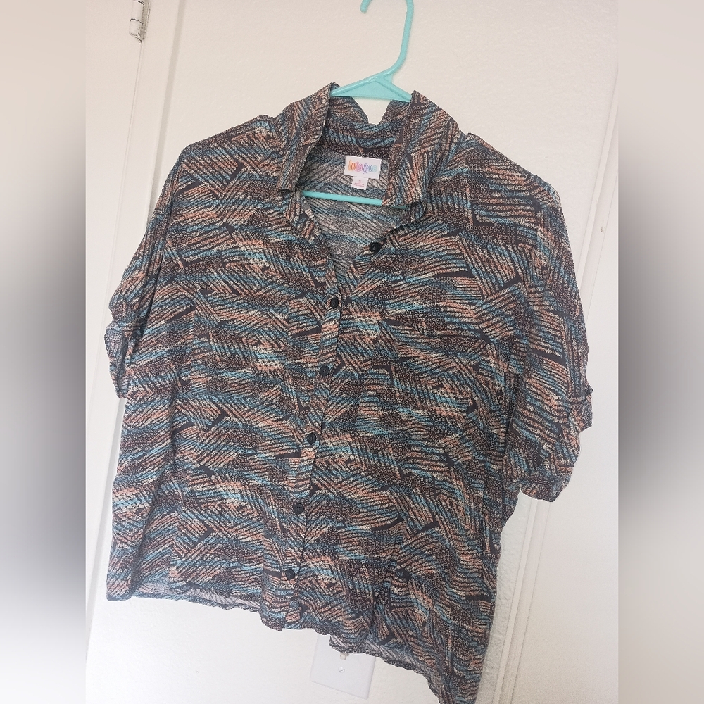 Multicolor Patterned Short Sleeve - Picture 1 of 4